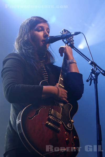 LUCY DACUS - 2016-10-27 - PARIS - Grande Halle de La Villette - Lucy Dacus